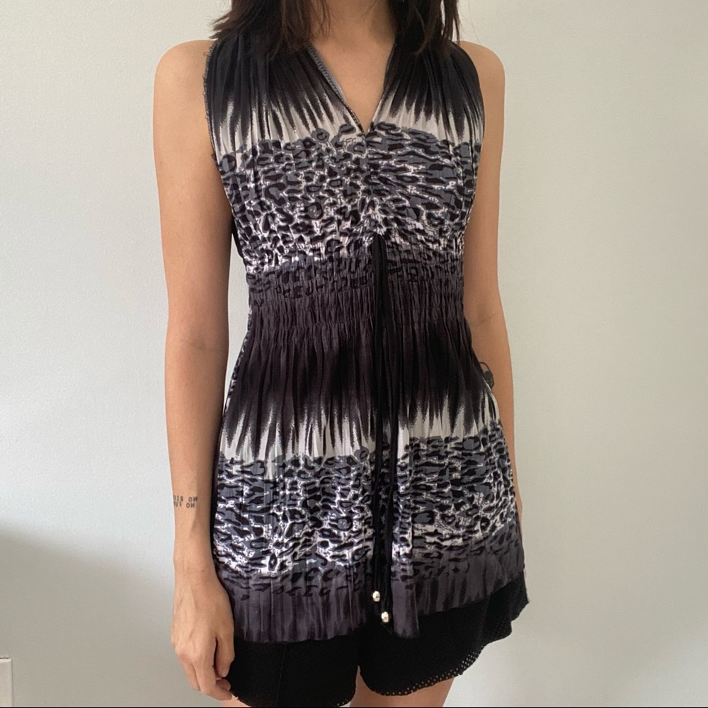 Soft Patterned Top - Picture 2 of 3